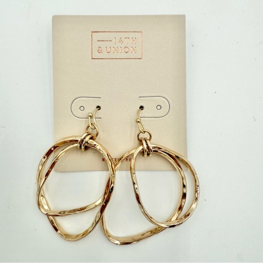 🍀5 for $25 🍀14th & Union Twisted Gold Earrings